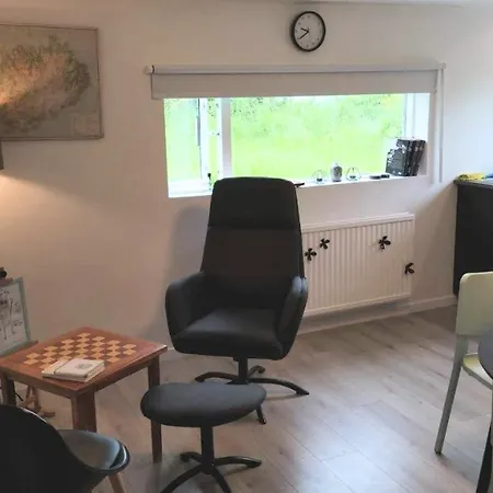 Bottom Of The Valley Apartment *